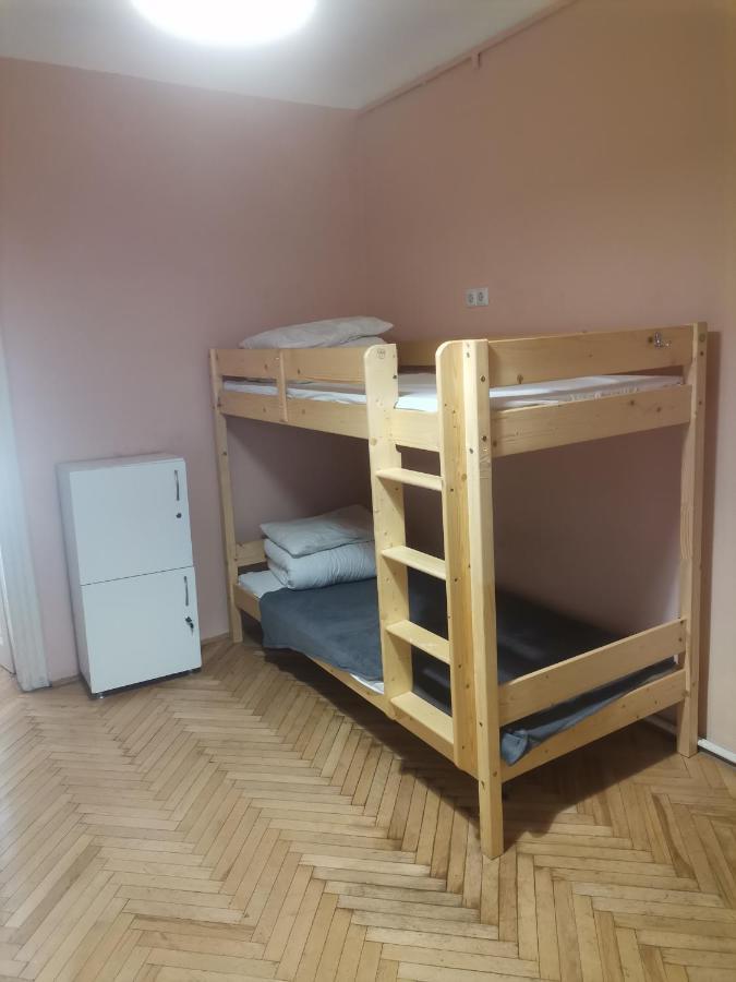 Free People Hostel Λβιβ Εξωτερικό φωτογραφία