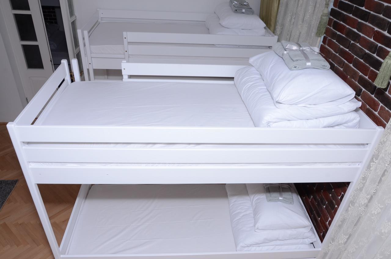 Free People Hostel Λβιβ Εξωτερικό φωτογραφία