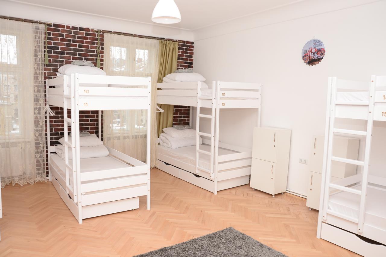 Free People Hostel Λβιβ Εξωτερικό φωτογραφία
